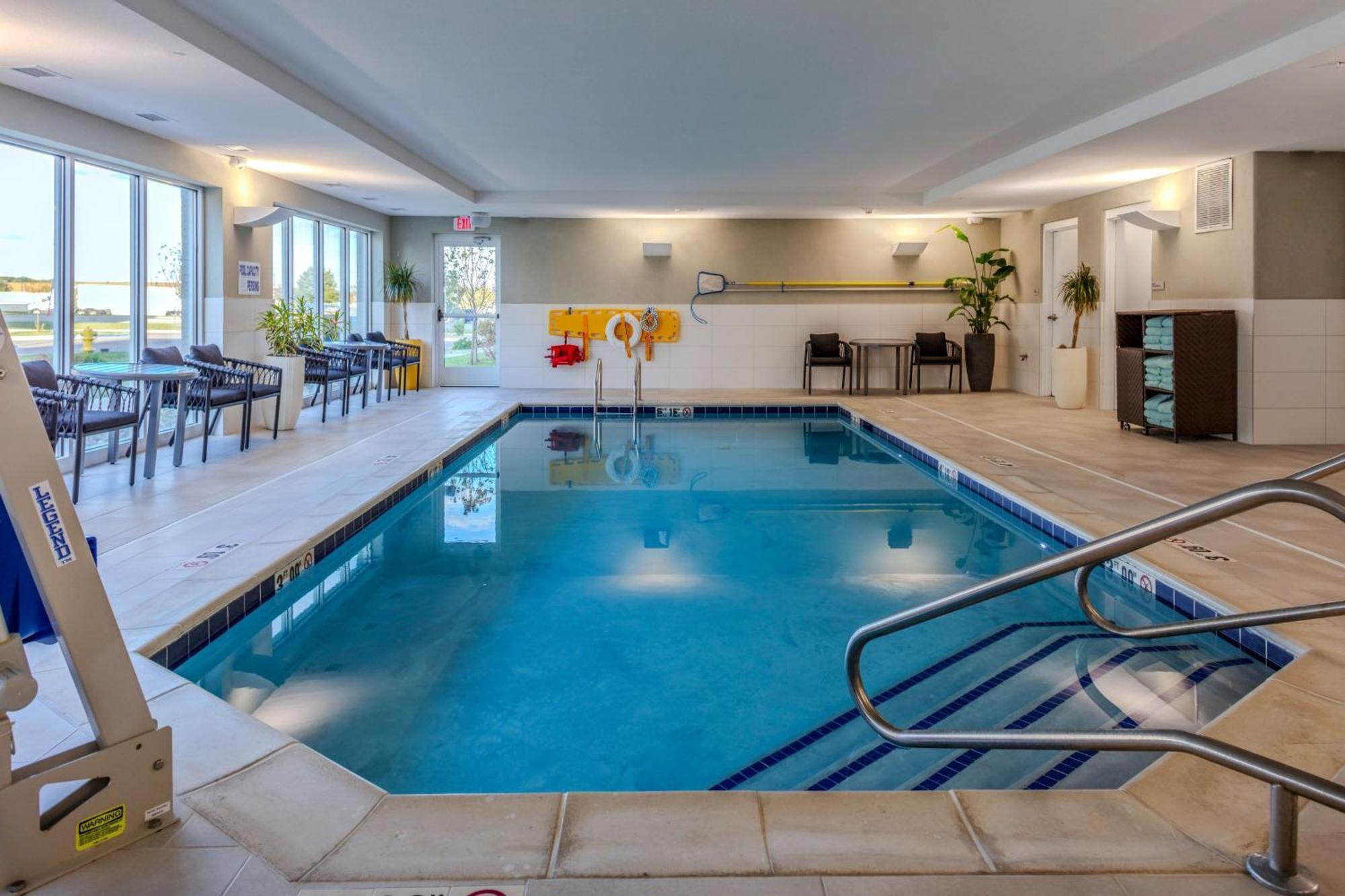 Towneplace Suites By Marriott Chesterfield Esterno foto